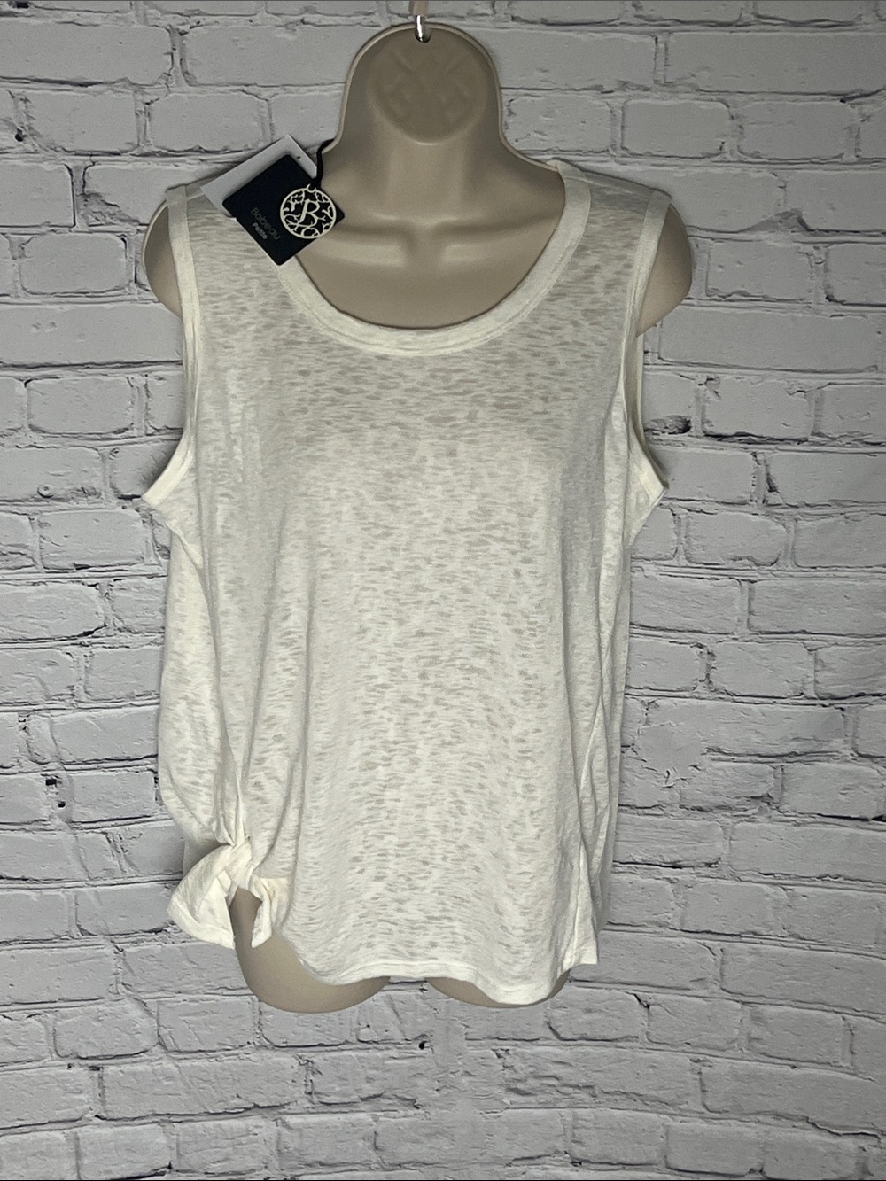 bobeau Cream Sleeveless Knot-Front Tank